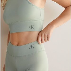 Calvin Klein light green flex fit bralette and short set NWT